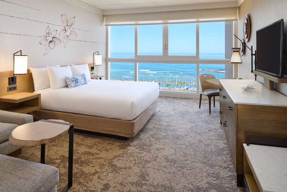 Prince Waikiki — Hotel rooms in Honolulu, Hawaii
