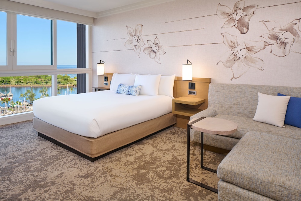Prince Waikiki — Hotel rooms in Honolulu, Hawaii