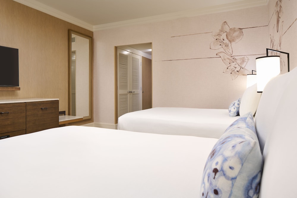 Prince Waikiki — Hotel rooms in Honolulu, Hawaii