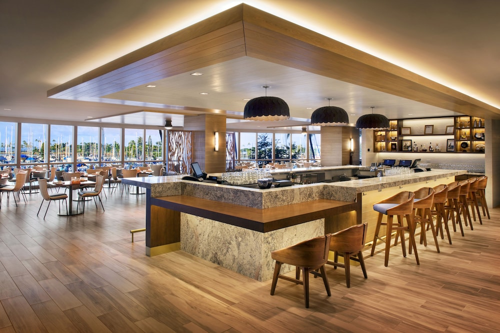 Prince Waikiki — Restaurant & bars in Honolulu, Hawaii
