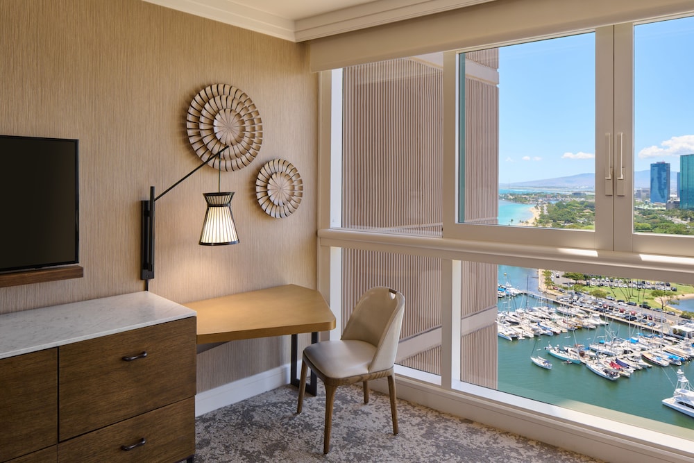 Prince Waikiki — Hotel rooms in Honolulu, Hawaii