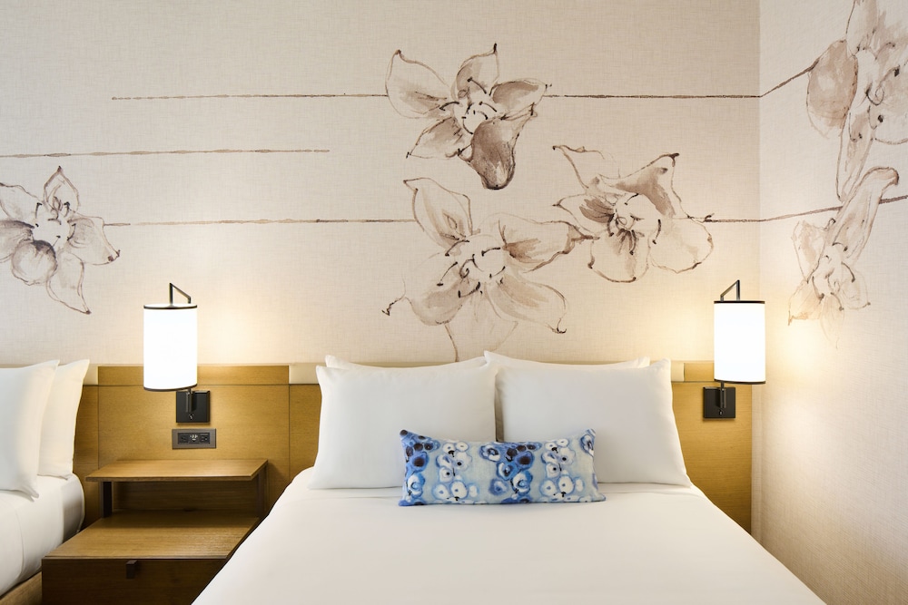 Prince Waikiki — Hotel rooms in Honolulu, Hawaii