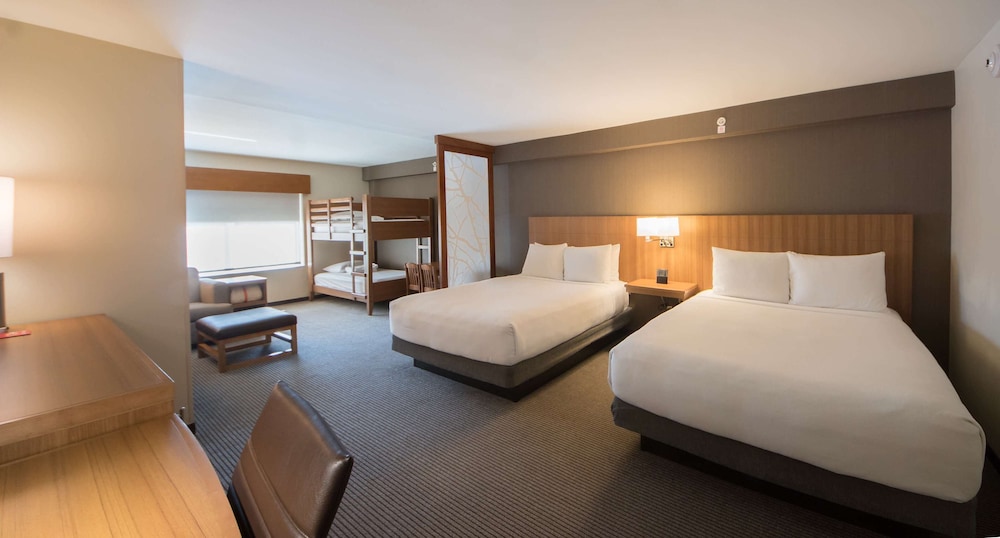 Hyatt Place Orlando/Lake Buena Vista — Hotel rooms in Orlando, Florida