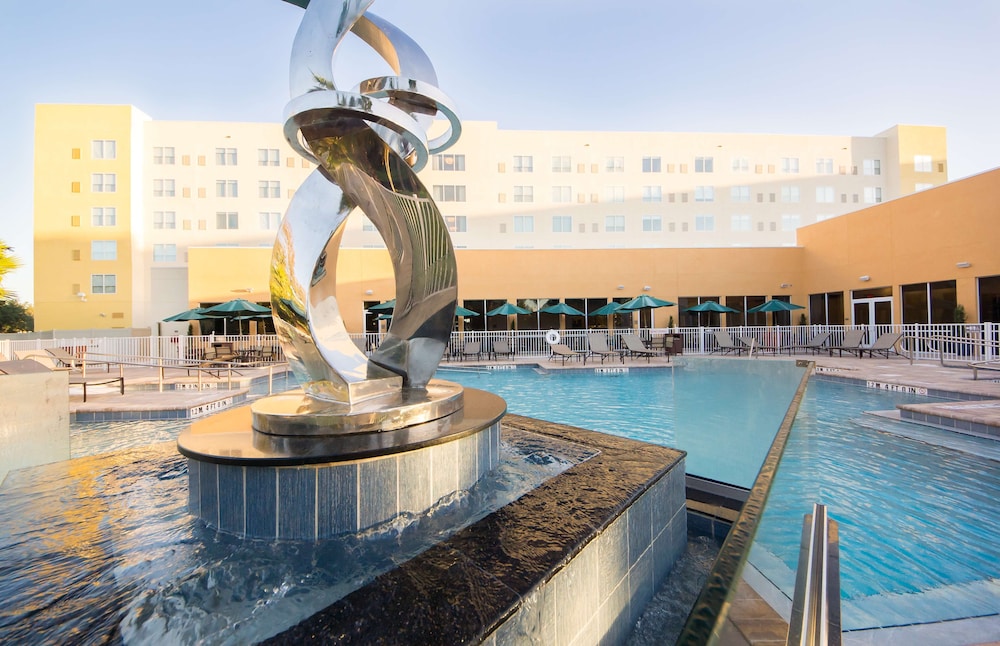 Hyatt Place Orlando/Lake Buena Vista — Swimming pool in Orlando, Florida