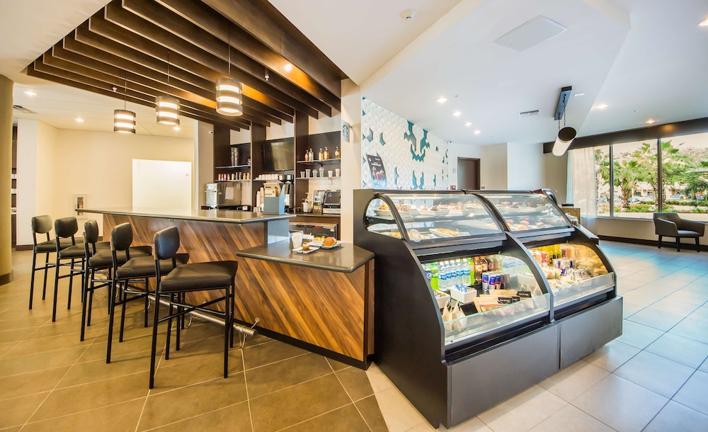 Hyatt Place Orlando/Lake Buena Vista — Restaurant & bars in Orlando, Florida