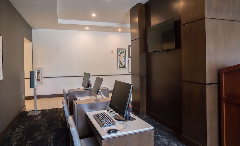 Hyatt Place Orlando/Lake Buena Vista — Hotel building in Orlando, Florida
