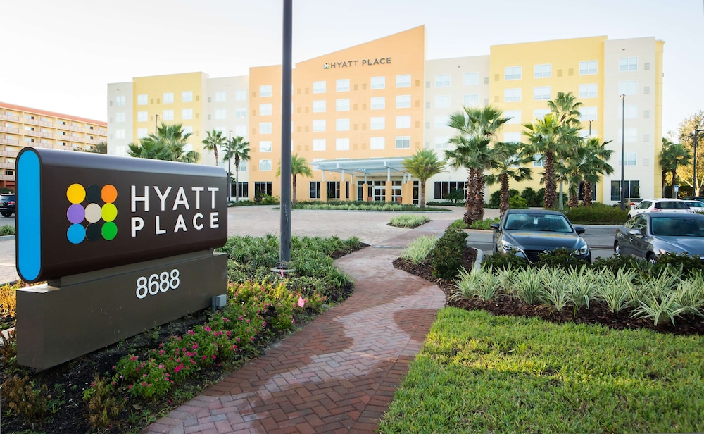 Hyatt Place Orlando/Lake Buena Vista — Hotel building in Orlando, Florida