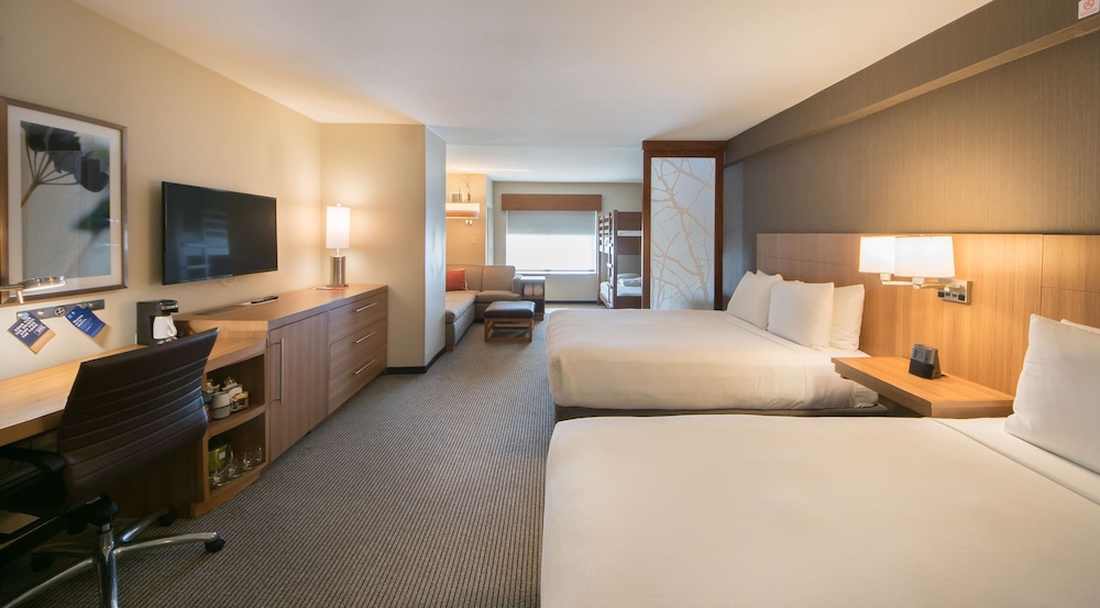 Hyatt Place Orlando/Lake Buena Vista — Hotel rooms in Orlando, Florida