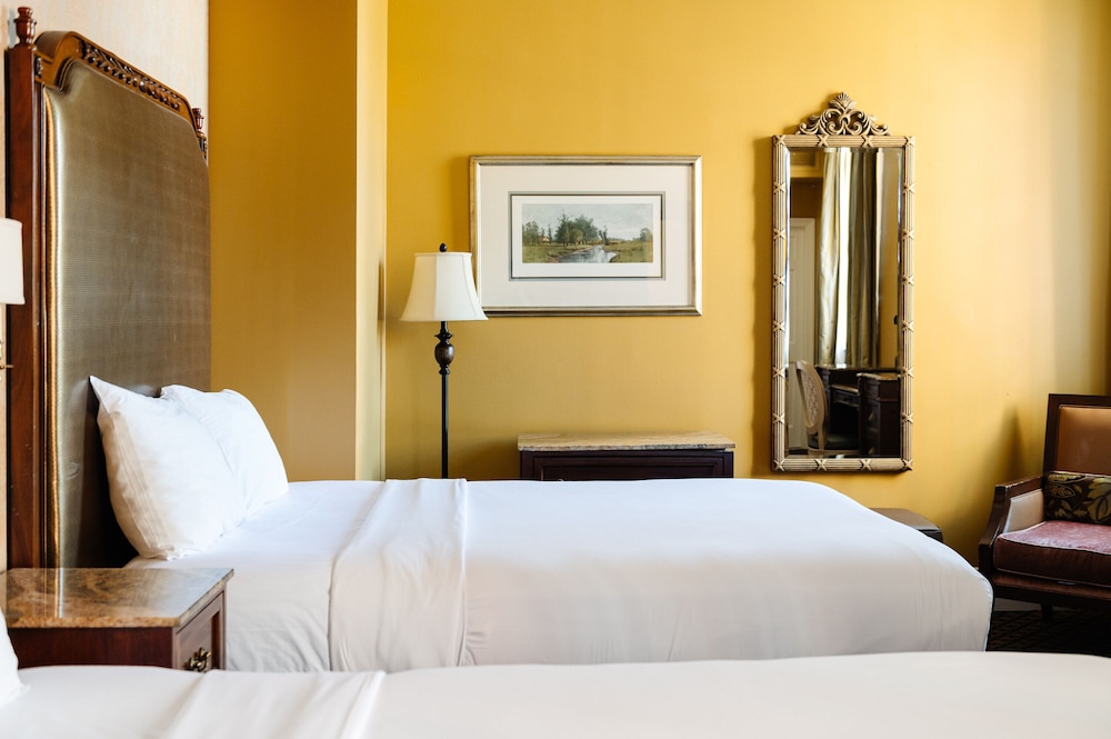 The Lafayette New Orleans By Kasa Living — Hotel rooms in New Orleans, Louisiana