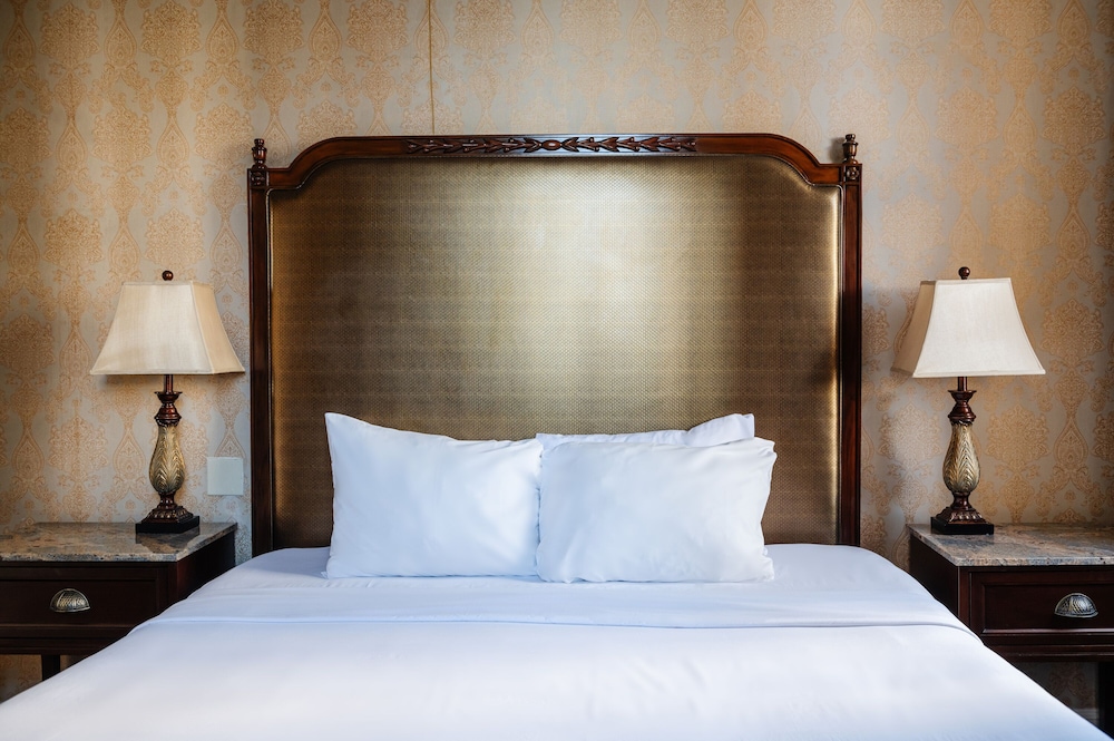 The Lafayette New Orleans By Kasa Living — Hotel rooms in New Orleans, Louisiana