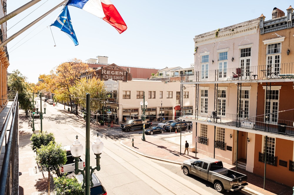 The Lafayette New Orleans By Kasa Living — Attractions in the area in New Orleans, Louisiana