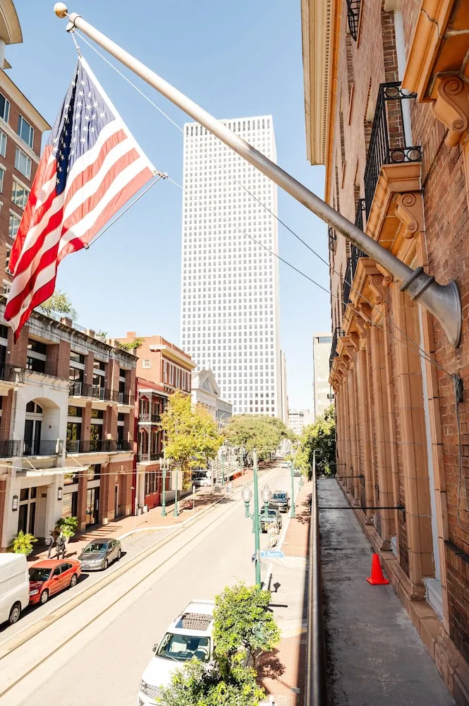 The Lafayette New Orleans By Kasa Living