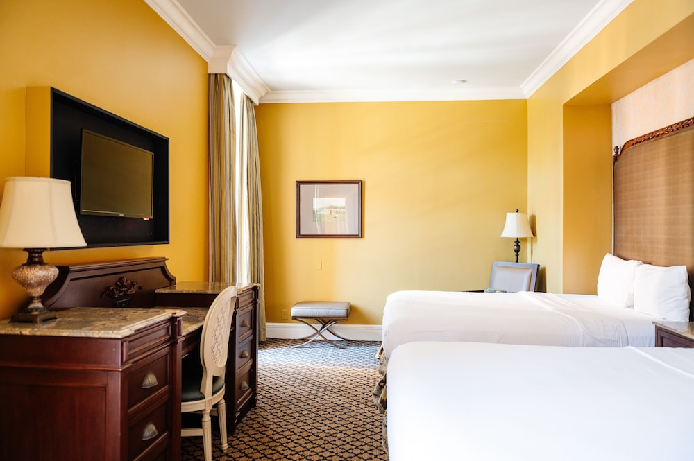 The Lafayette New Orleans By Kasa Living — Hotel rooms in New Orleans, Louisiana