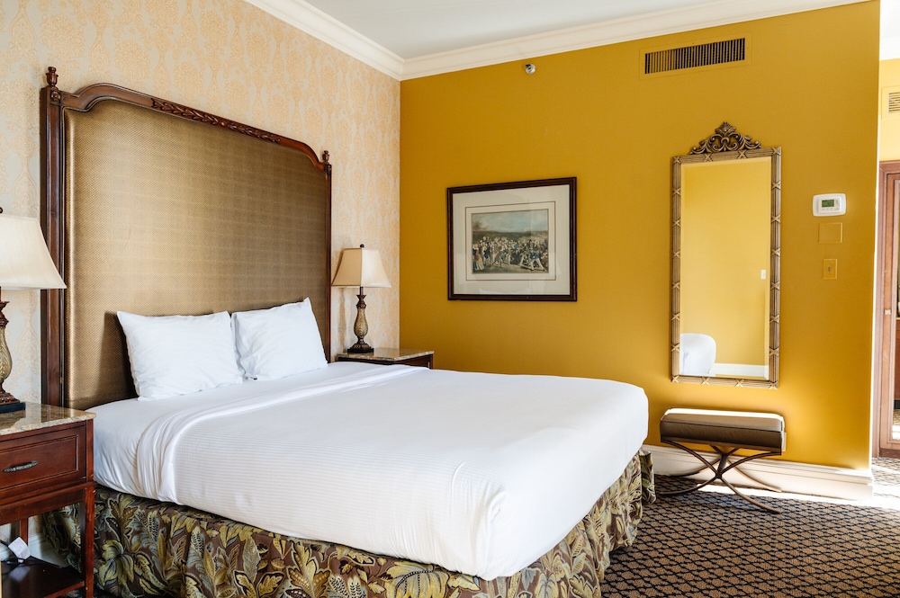 The Lafayette New Orleans By Kasa Living — Hotel rooms in New Orleans, Louisiana