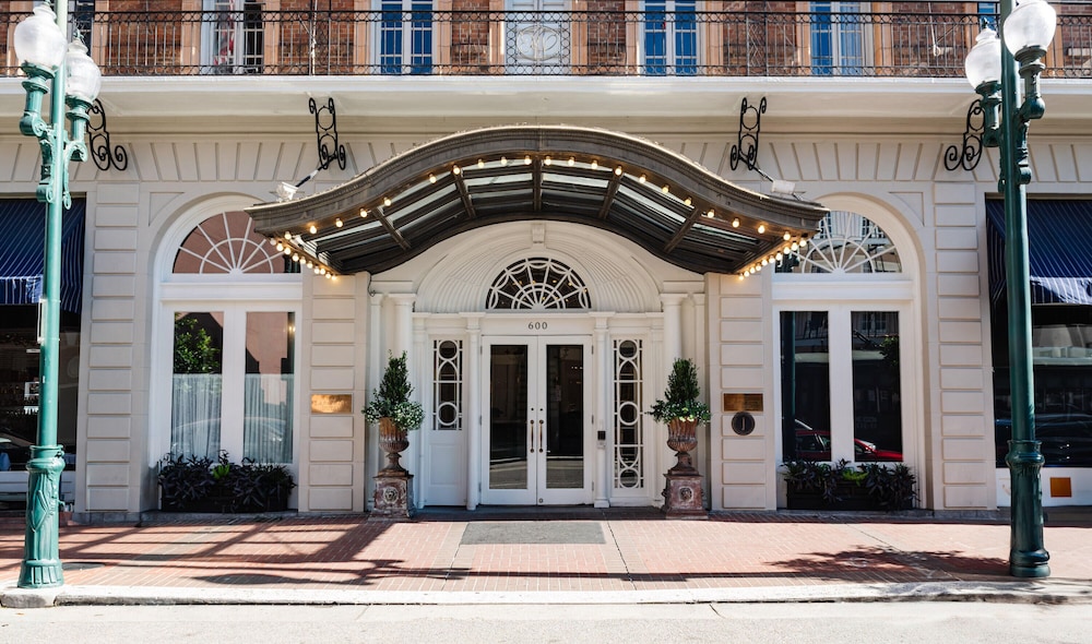 The Lafayette New Orleans By Kasa Living — Hotel building in New Orleans, Louisiana