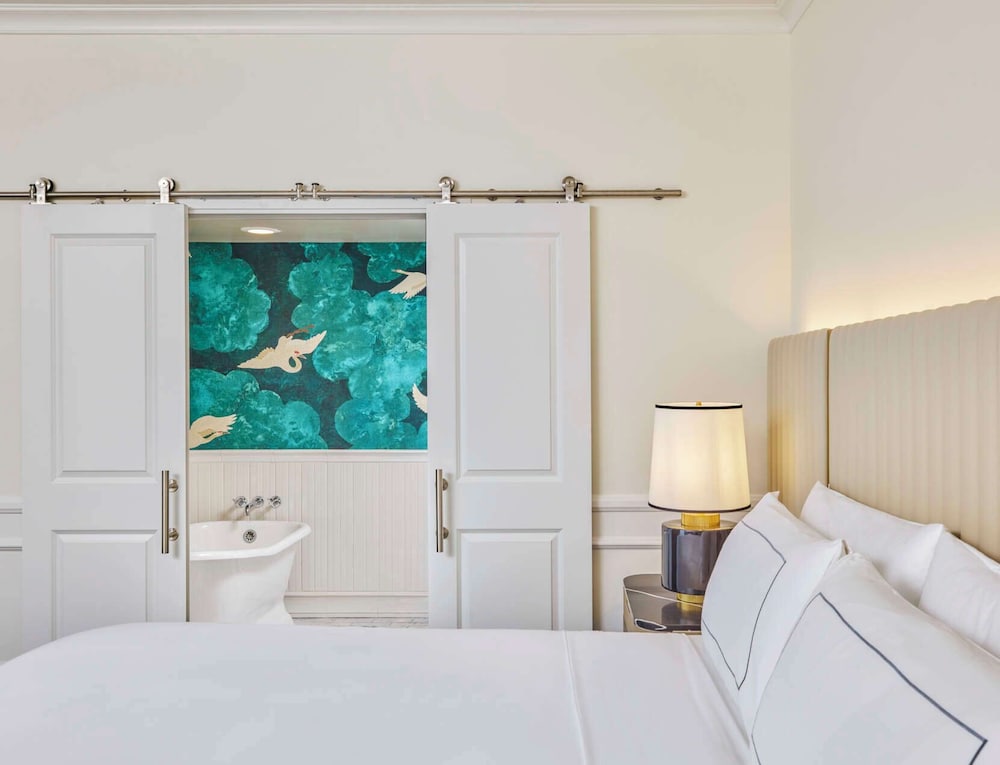 Cameo Beverly Hills, LXR Hotels & Resorts — Hotel rooms in Los Angeles, California