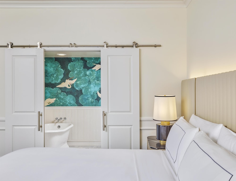 Cameo Beverly Hills, LXR Hotels & Resorts — Hotel rooms in Los Angeles, California