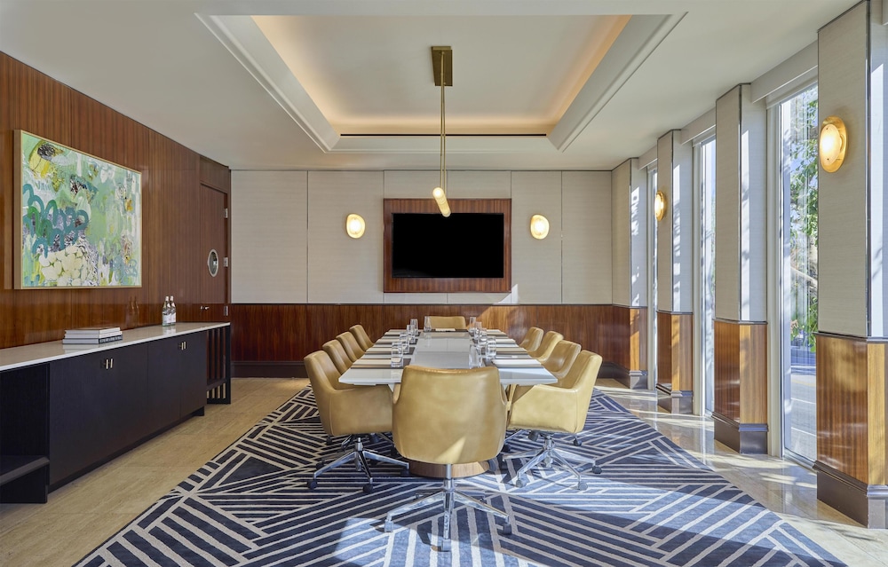 Cameo Beverly Hills, LXR Hotels & Resorts — Hotel building in Los Angeles, California
