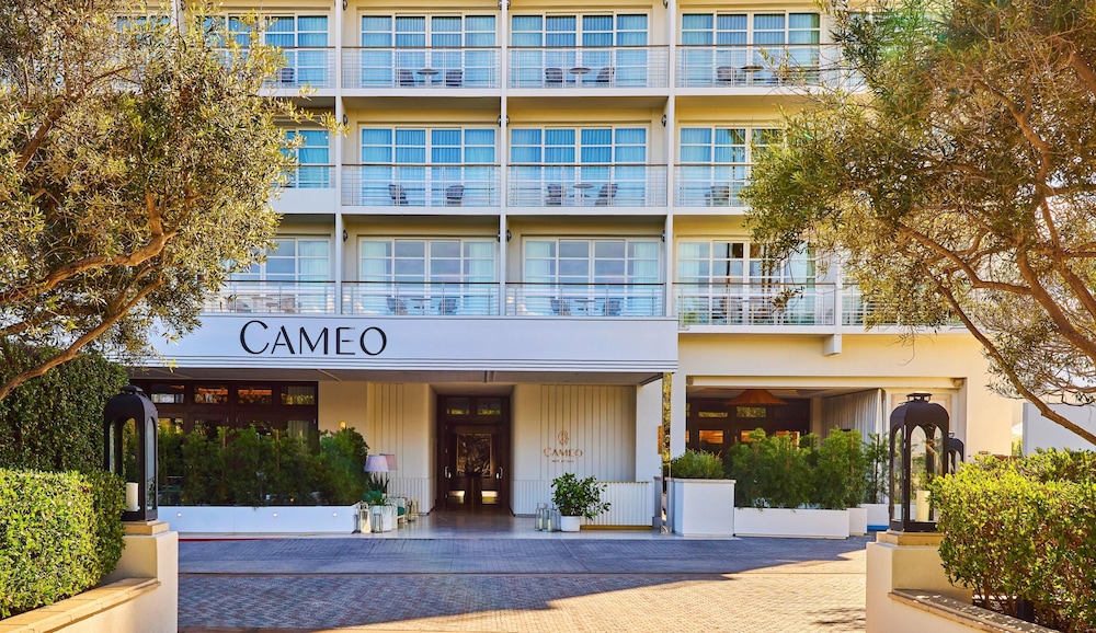 Cameo Beverly Hills, LXR Hotels & Resorts — Hotel building in Los Angeles, California