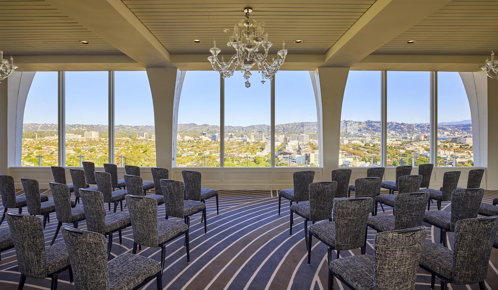 Cameo Beverly Hills, LXR Hotels & Resorts — Hotel building in Los Angeles, California