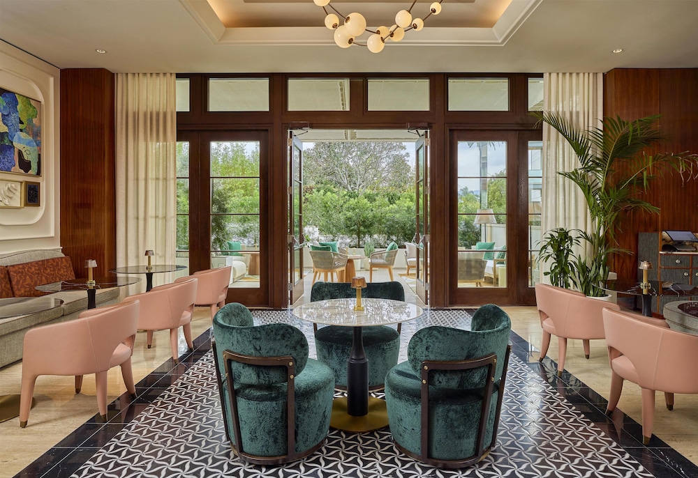 Cameo Beverly Hills, LXR Hotels & Resorts — Restaurant & bars in Los Angeles, California