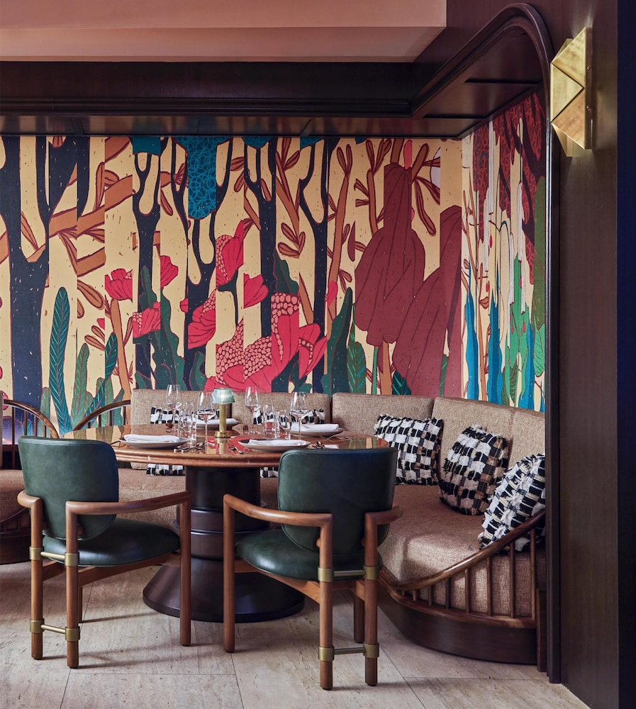 Cameo Beverly Hills, LXR Hotels & Resorts — Restaurant & bars in Los Angeles, California