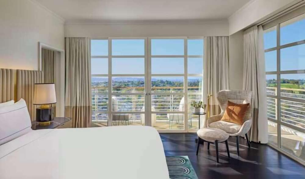 Cameo Beverly Hills, LXR Hotels & Resorts — Hotel rooms in Los Angeles, California