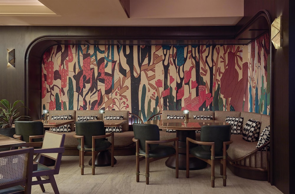 Cameo Beverly Hills, LXR Hotels & Resorts — Restaurant & bars in Los Angeles, California