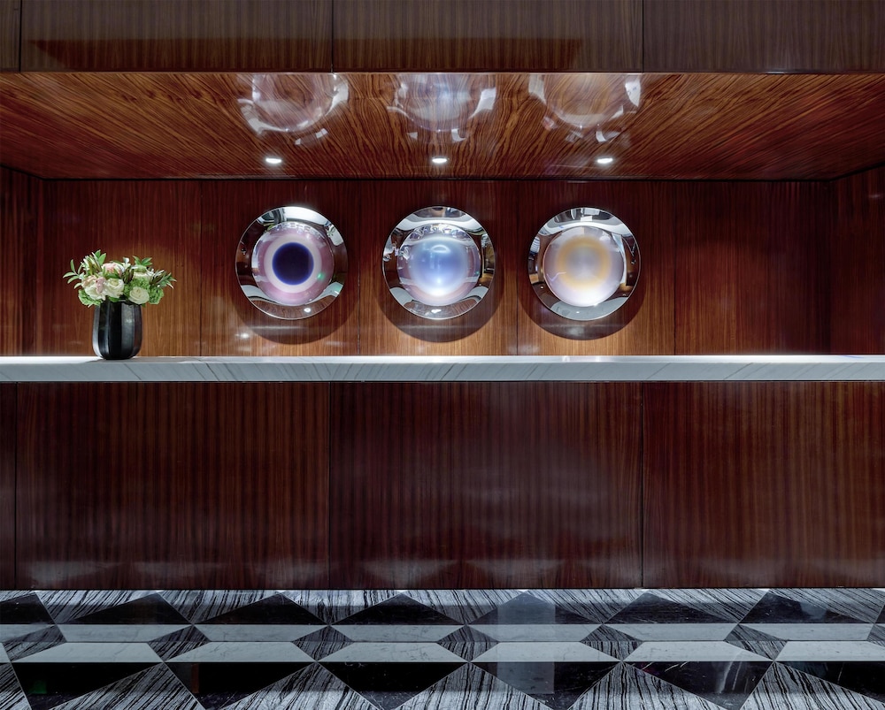 Cameo Beverly Hills, LXR Hotels & Resorts — Hotel building in Los Angeles, California