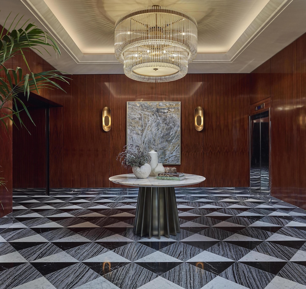 Cameo Beverly Hills, LXR Hotels & Resorts — Hotel building in Los Angeles, California