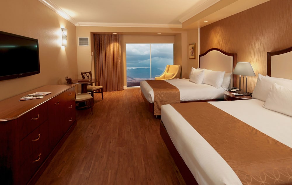 South Point Hotel, Casino, and Spa — Hotel rooms in Las Vegas, Nevada