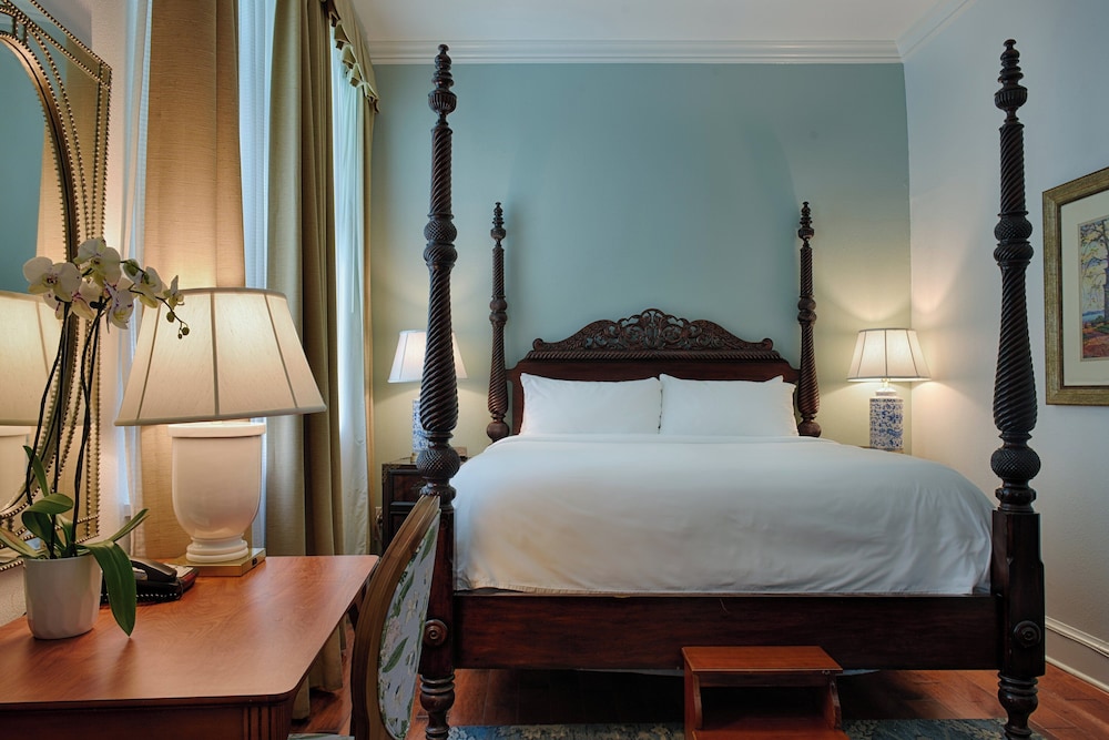 voco St. James Hotel by IHG — Hotel rooms in New Orleans, Louisiana