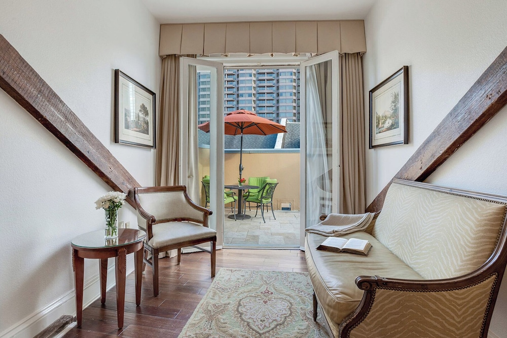 voco St. James Hotel by IHG — Hotel rooms in New Orleans, Louisiana