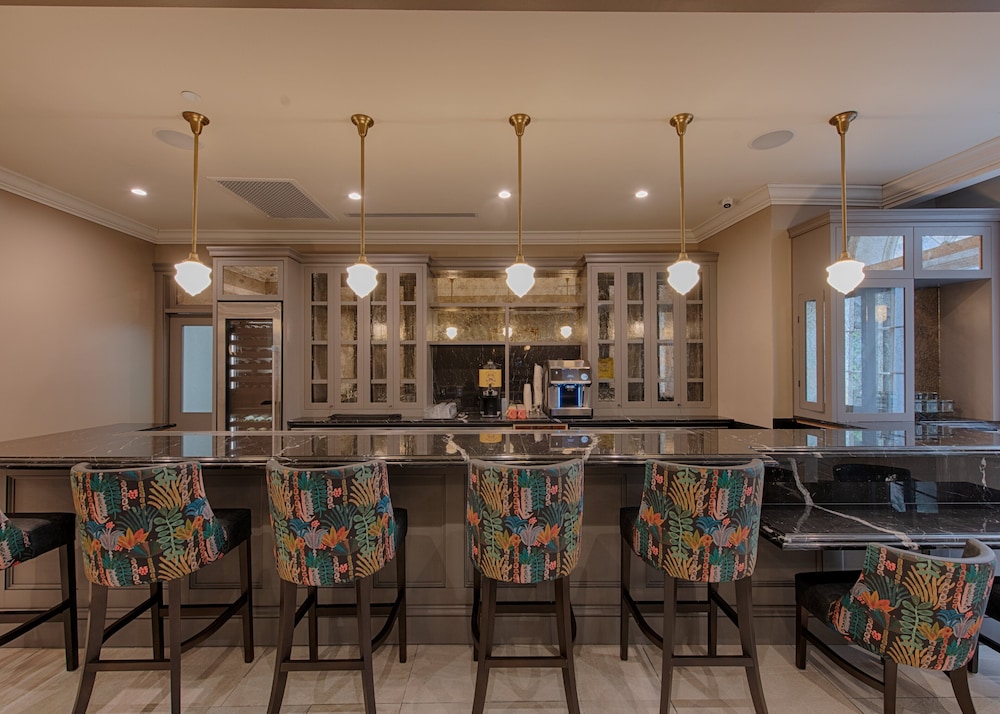 voco St. James Hotel by IHG — Restaurant & bars in New Orleans, Louisiana