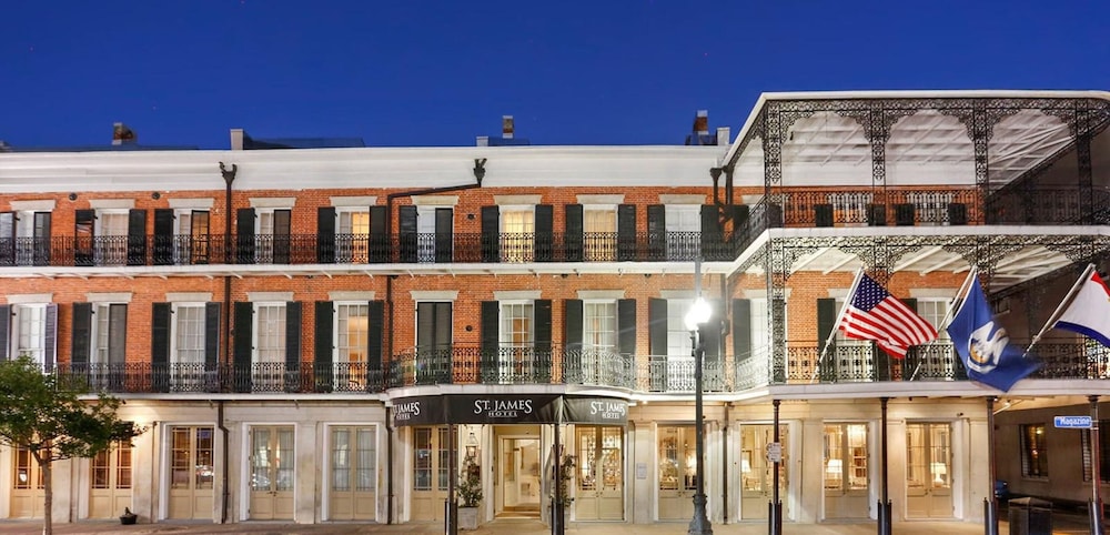 voco St. James Hotel by IHG — Hotel building in New Orleans, Louisiana