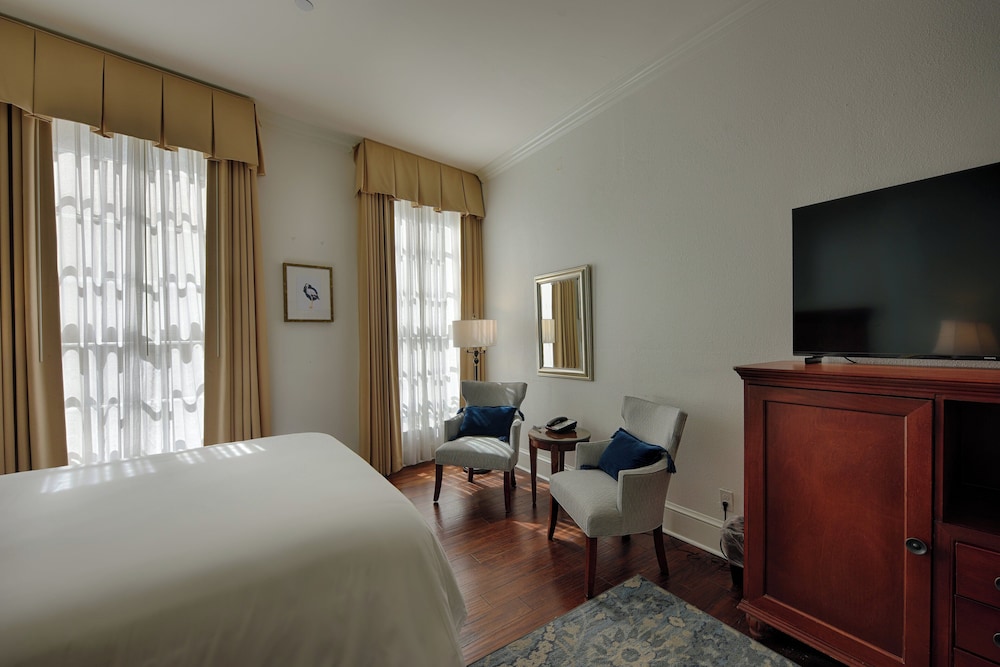 voco St. James Hotel by IHG — Hotel rooms in New Orleans, Louisiana