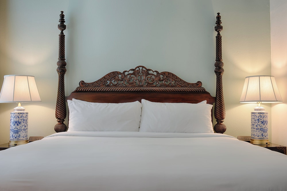 voco St. James Hotel by IHG — Hotel rooms in New Orleans, Louisiana