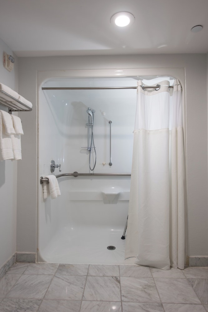 voco St. James Hotel by IHG — Hotel rooms in New Orleans, Louisiana