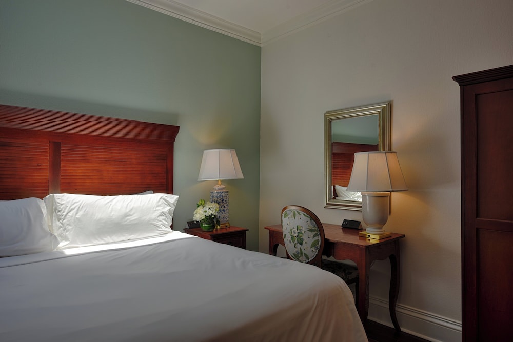 voco St. James Hotel by IHG — Hotel rooms in New Orleans, Louisiana