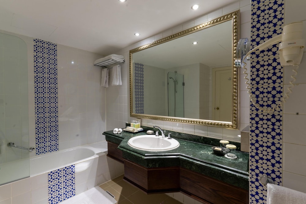 Baron Resort Sharm El Sheikh — Hotel rooms in Sharm El Sheikh, Red Sea