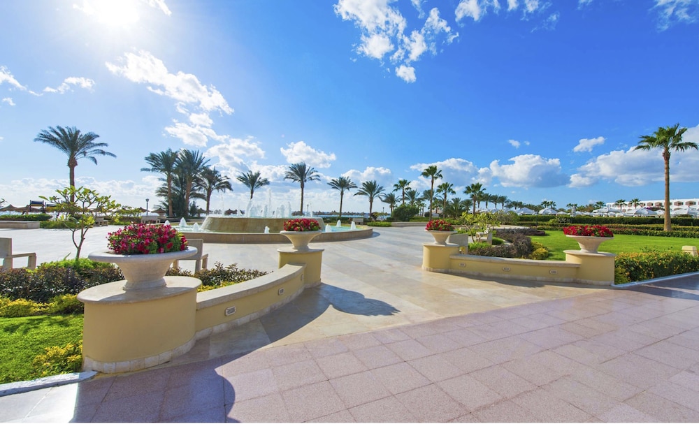 Baron Resort Sharm El Sheikh — Hotel building in Sharm El Sheikh, Red Sea