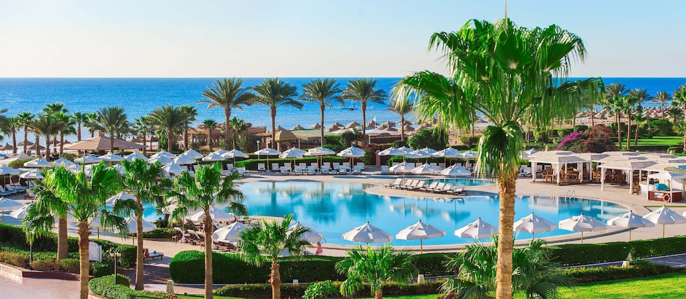 Baron Resort Sharm El Sheikh — Swimming pool in Sharm El Sheikh, Red Sea