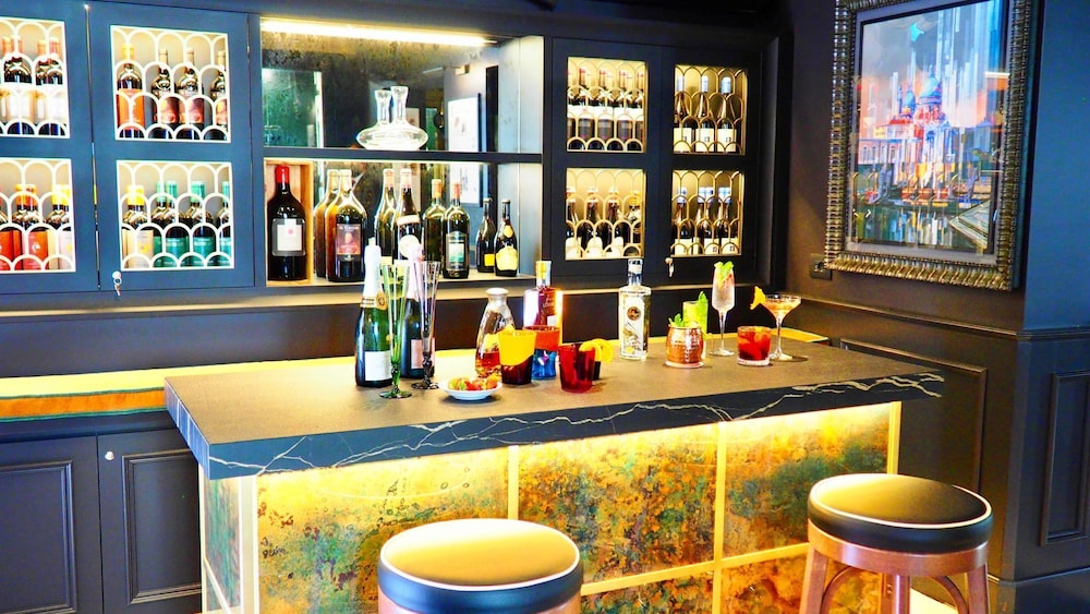 Unahotels Ala Venezia - Adults Only — Restaurant & bars in Venice, Veneto