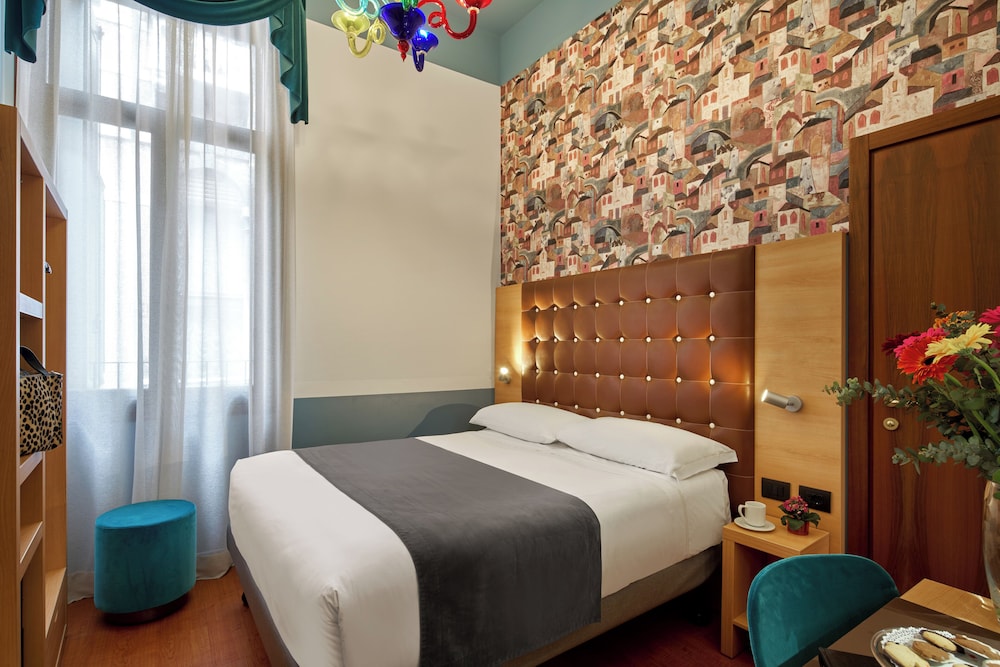 Unahotels Ala Venezia - Adults Only — Hotel rooms in Venice, Veneto