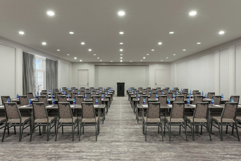 The Westin New Orleans — Hotel building in New Orleans, Louisiana
