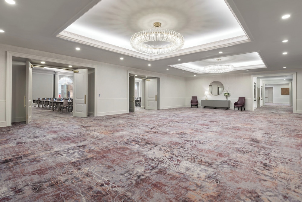 The Westin New Orleans — Hotel building in New Orleans, Louisiana