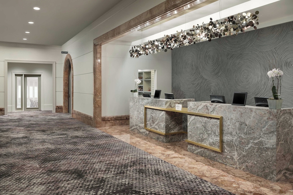 The Westin New Orleans — Hotel building in New Orleans, Louisiana