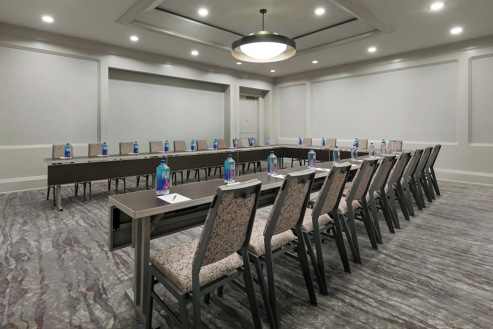 The Westin New Orleans — Hotel building in New Orleans, Louisiana