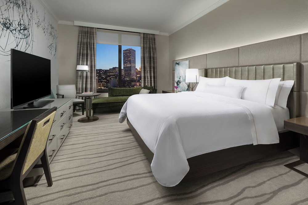 The Westin New Orleans — Hotel rooms in New Orleans, Louisiana