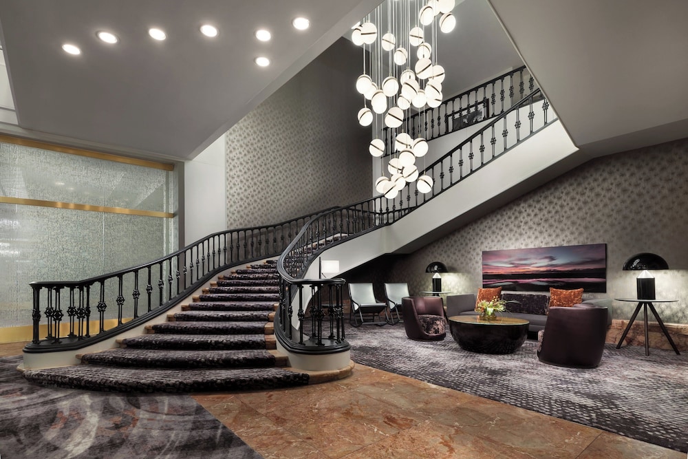 The Westin New Orleans — Hotel building in New Orleans, Louisiana